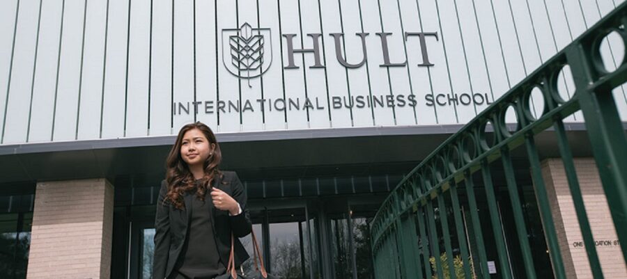 Hult International Business School Growth Mindset Scholarship, UK 2023/2024